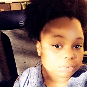 Meet your Posher, Marionna